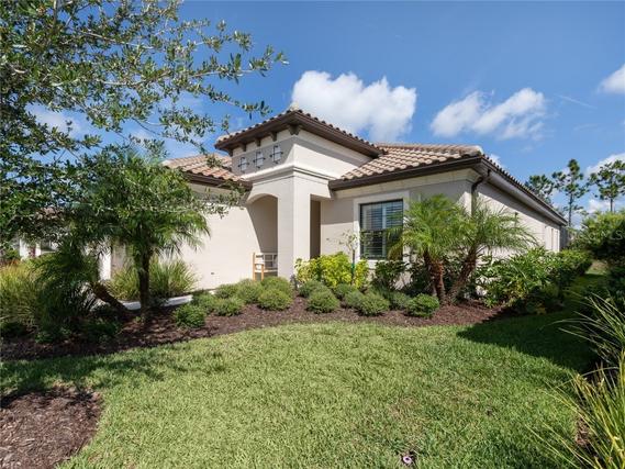 New Homes with In-ground Swimming Pools in Nokomis: June 18th to June 24th