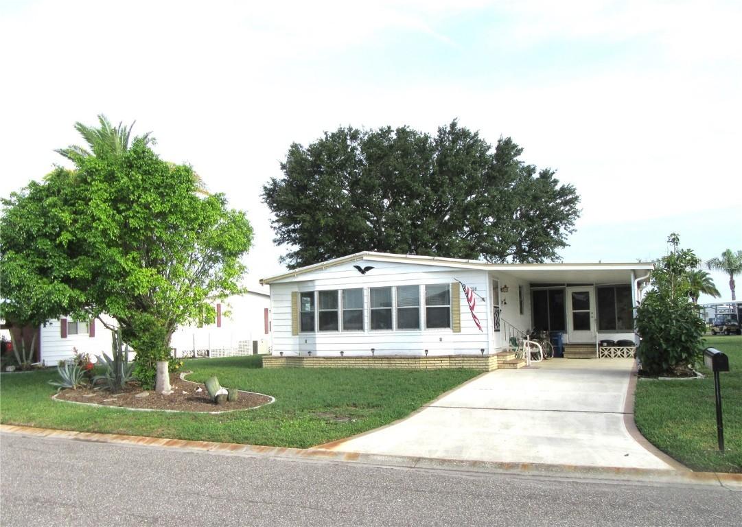 228 Schooner St., North Port, FL 34287