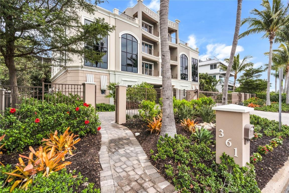 361 Benjamin Franklin Dr. #A, Sarasota, FL 34236