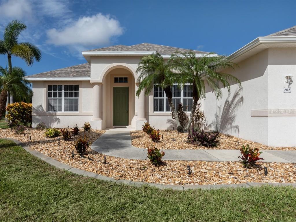202 Lake Victoria Ct., Englewood, FL 34223