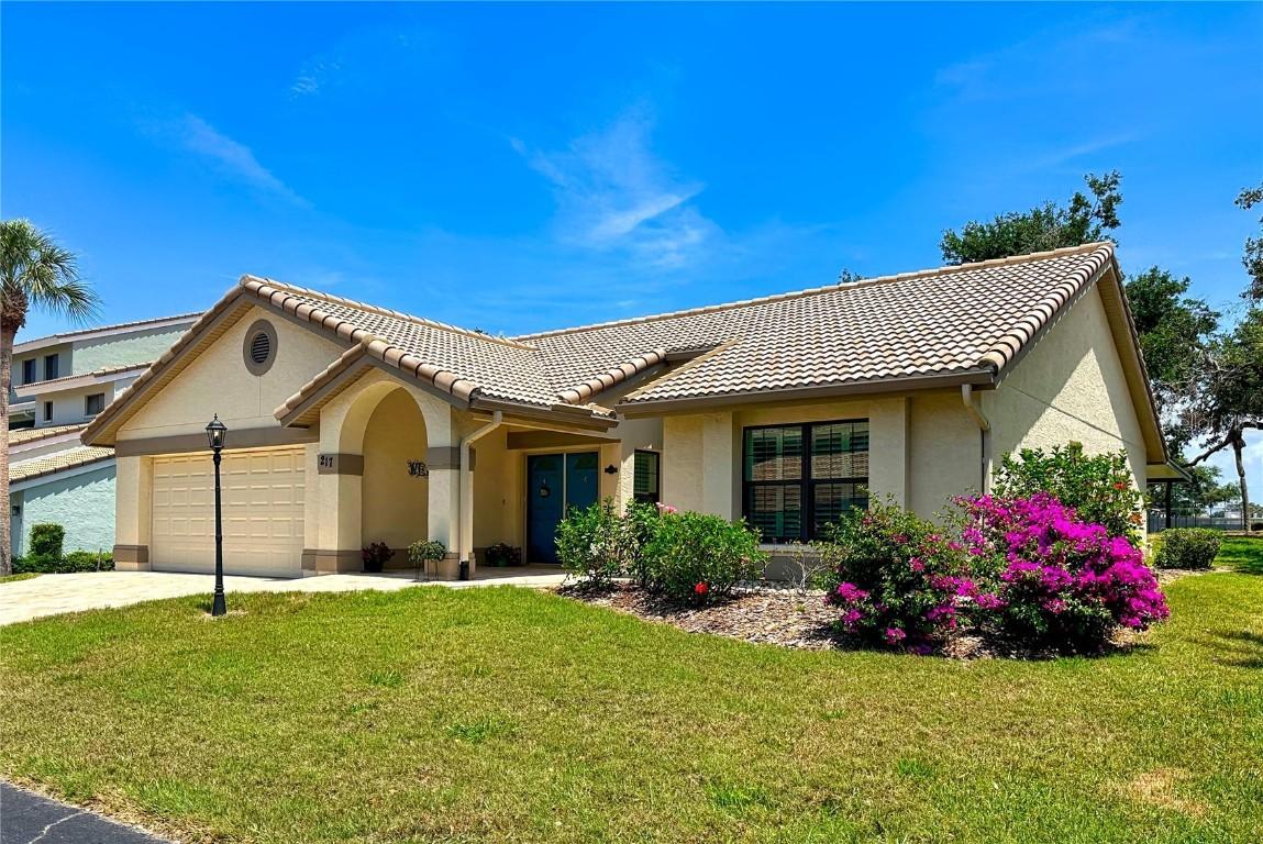 217 Carriage House Ln., Nokomis, FL 34275