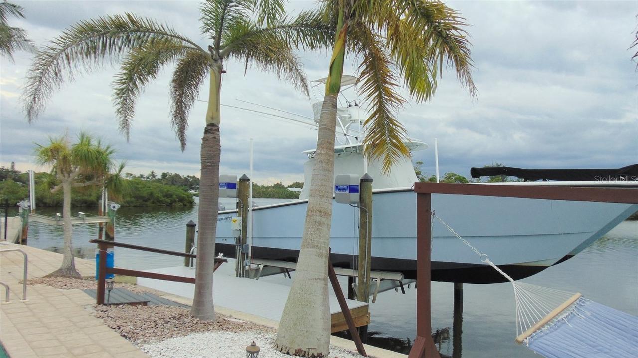 922 Casey Cove Dr., Nokomis, FL 34275