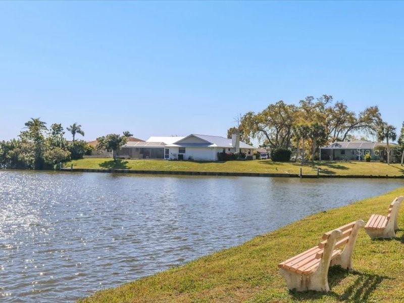 1743 Lake Pl. #1743B, Venice, FL 34293