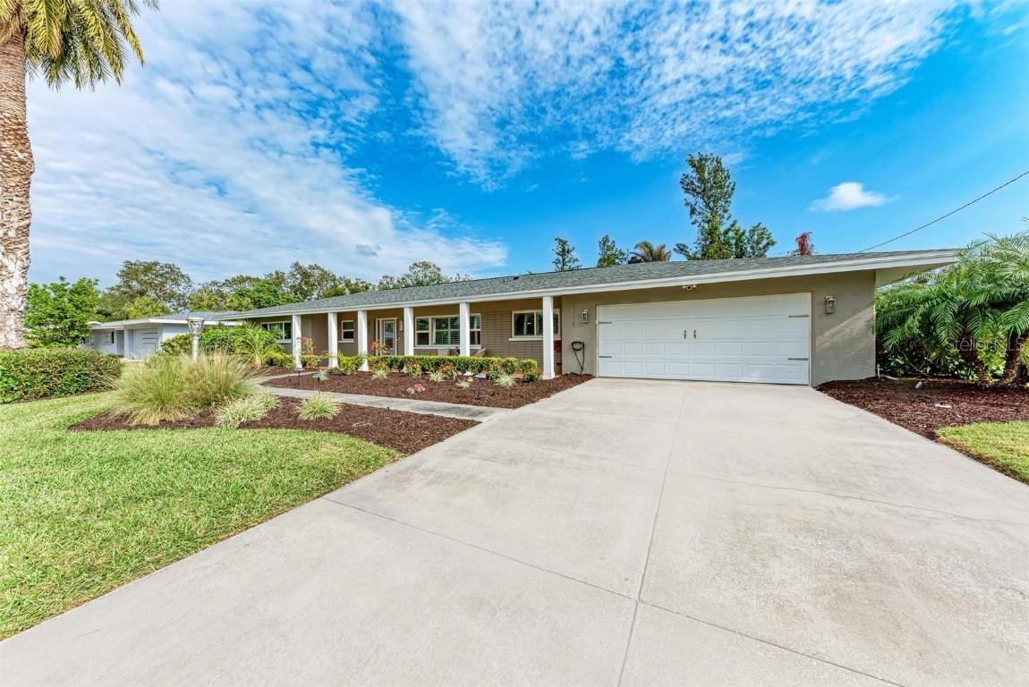 2511 Alpine Ave., Sarasota, FL 34239