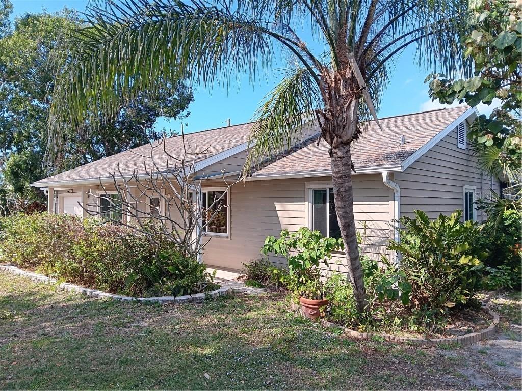 601 E Seminole Dr., Venice, FL 34293