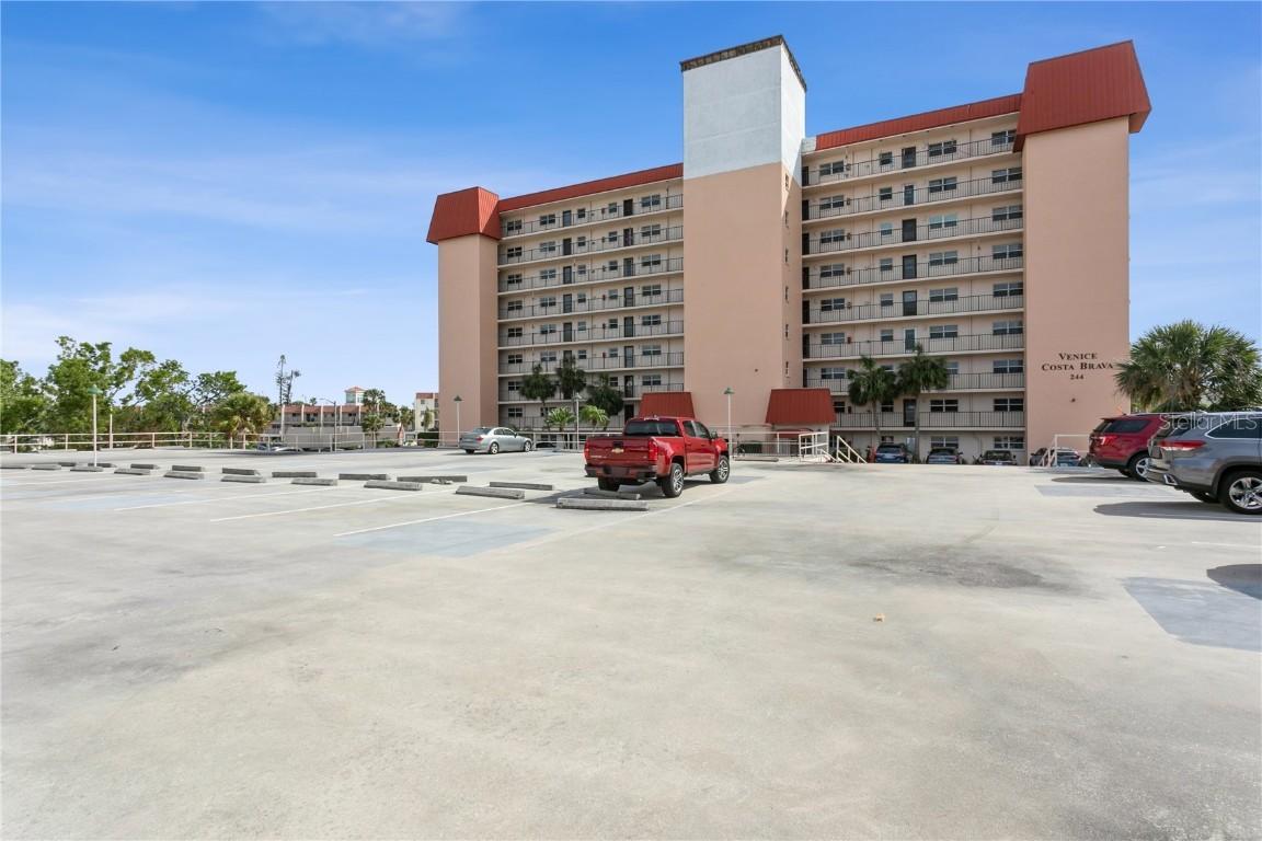 244 Saint Augustine Ave. #107, Venice, FL 34285