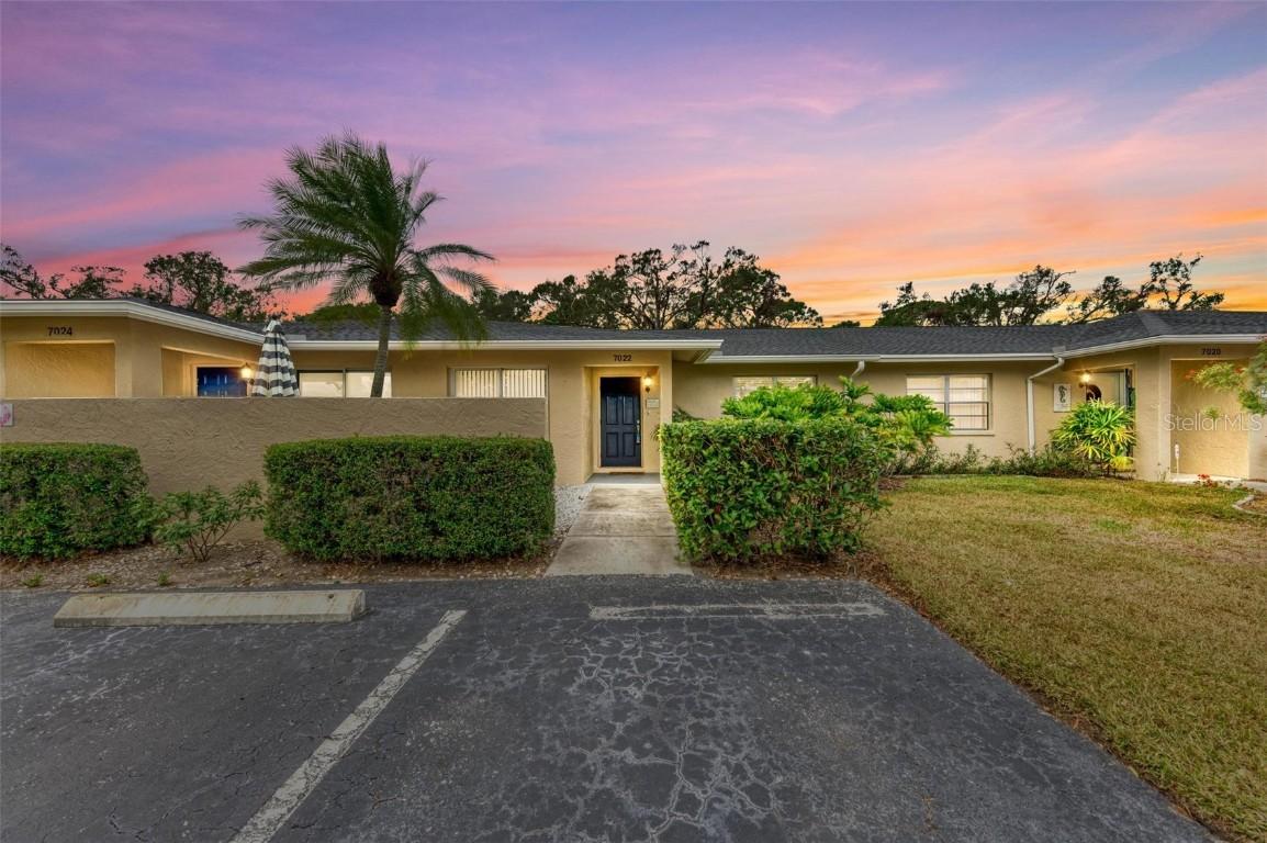 7022 W Country Club Dr., Sarasota, FL 34243