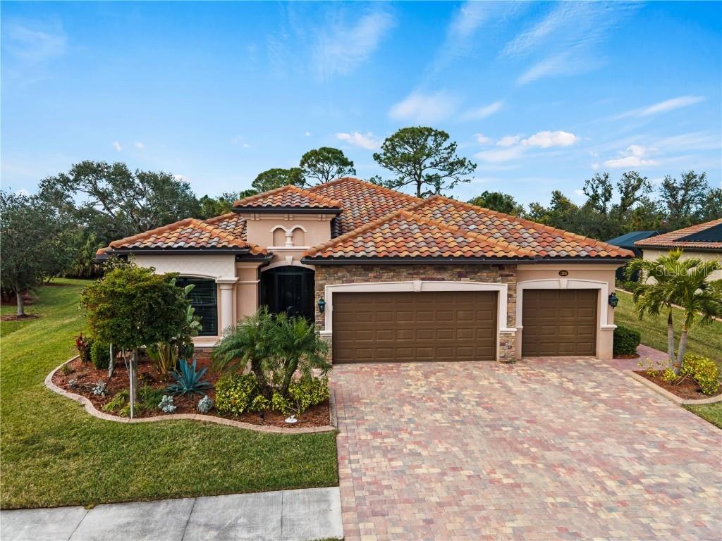 12950 Basilica Dr, Venice, FL 34293
