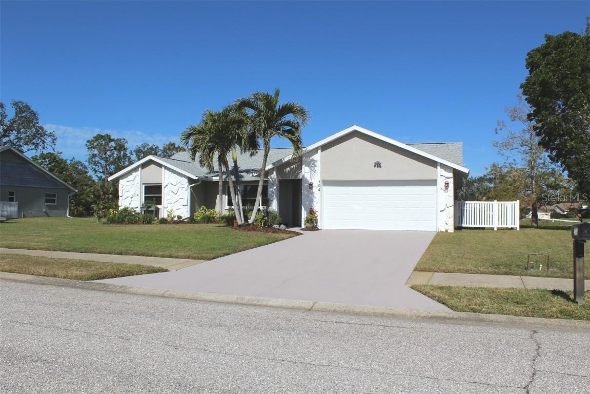 104 Woodingham Dr., Venice, FL 34292