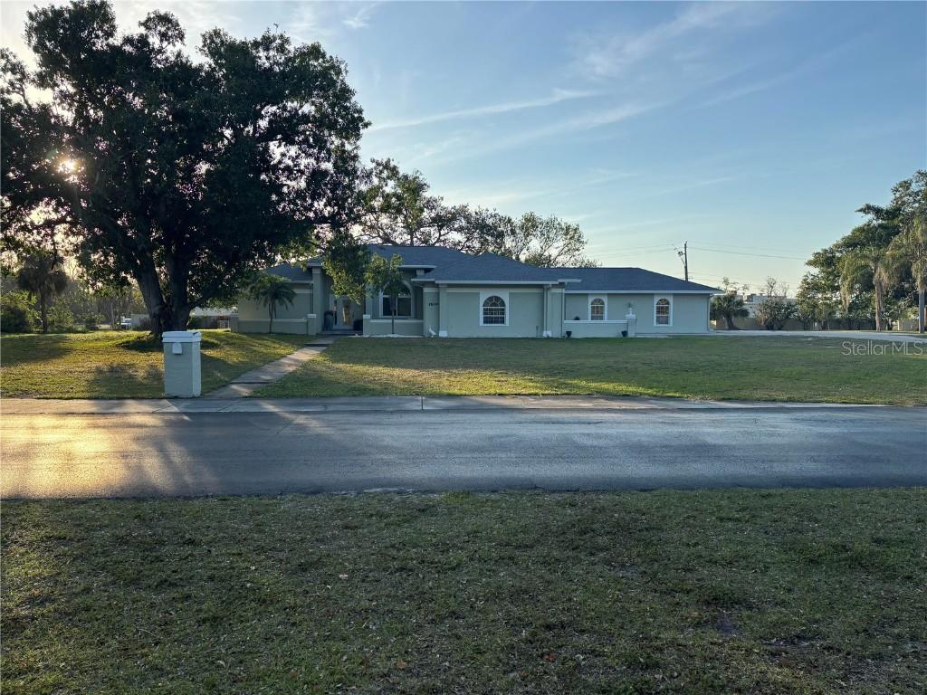 1800 Whispering Pines Cir., Englewood, FL 34223