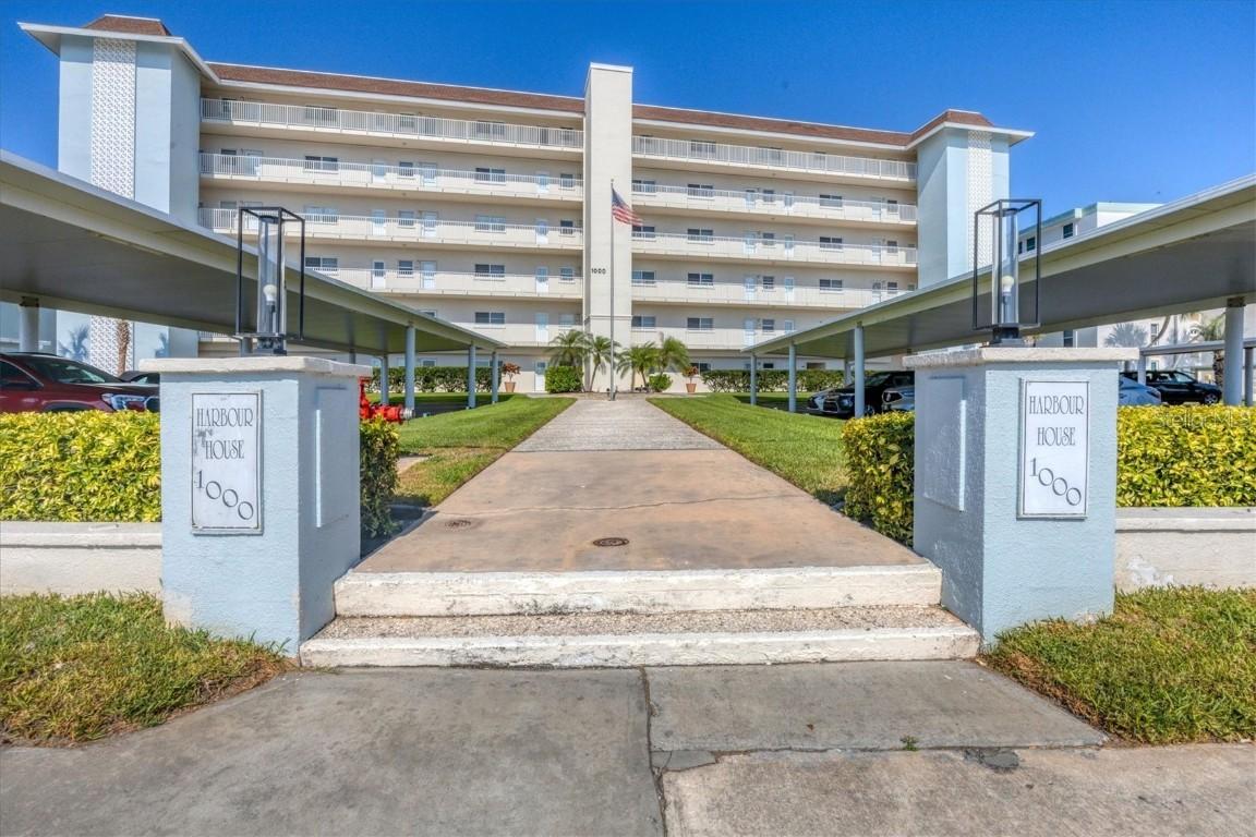 1000 Tarpon Center Dr. #601, Venice, FL 34285
