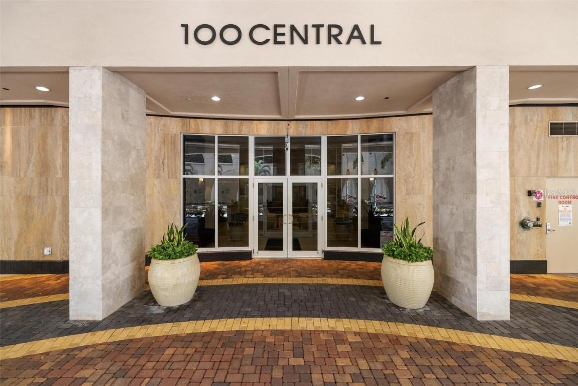 100 Central Ave. #D509, Sarasota, FL 34236
