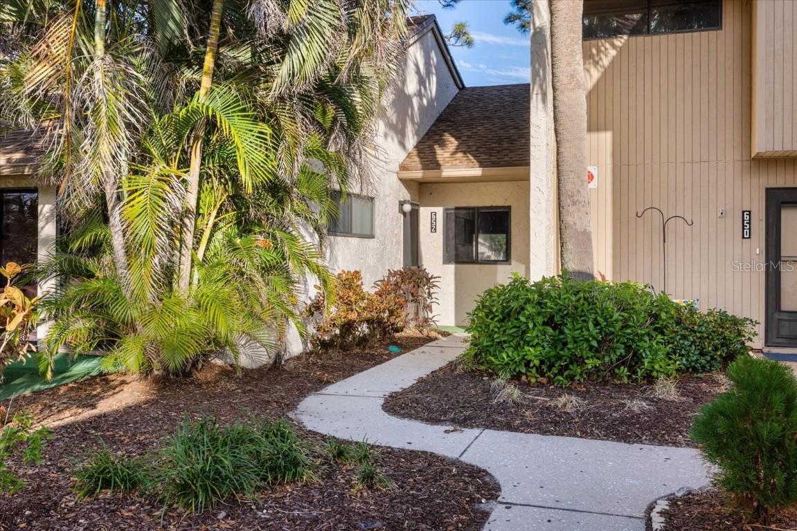 652 Bird Bay Dr. #73, Venice, FL 34285