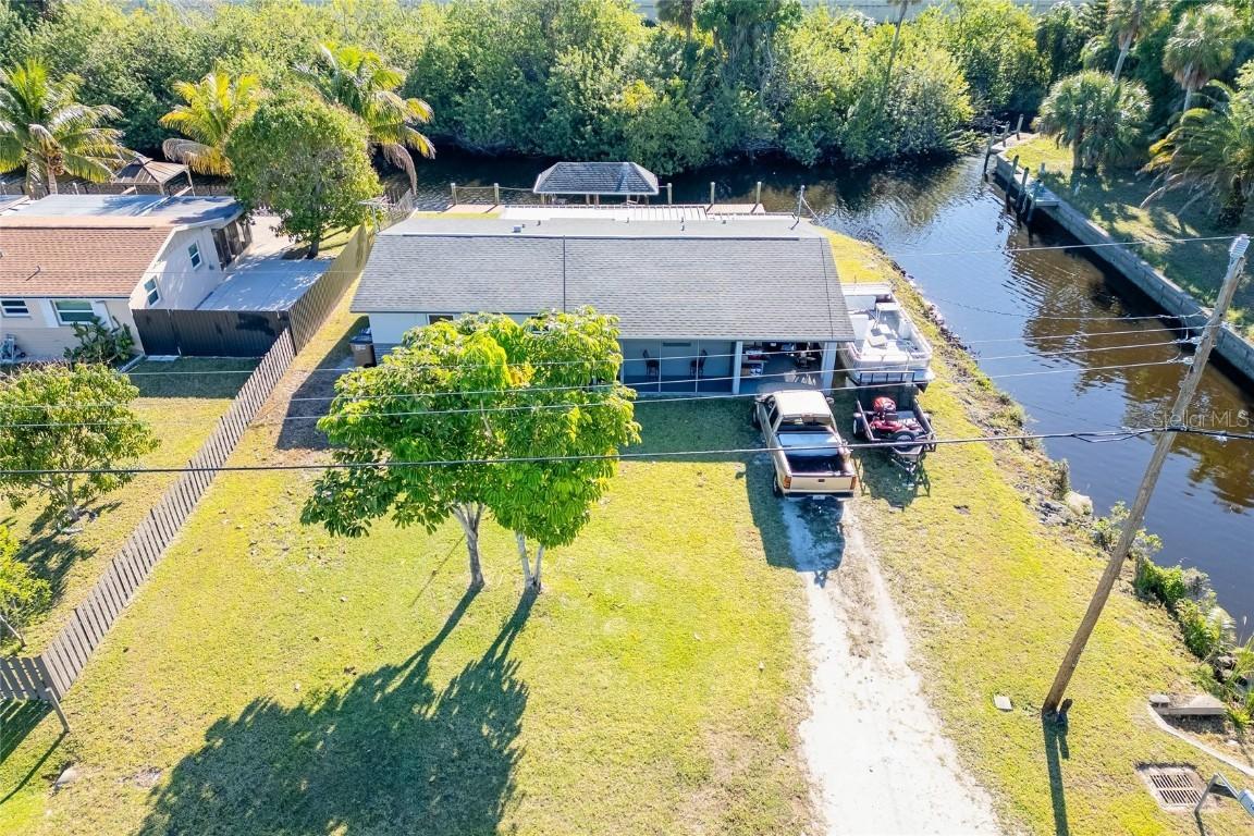 145 Schneider Dr., Fort Myers, FL 33905