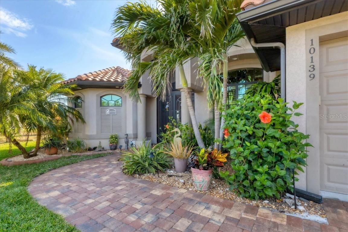 10139 Kansas City St., Port Charlotte, FL 33981