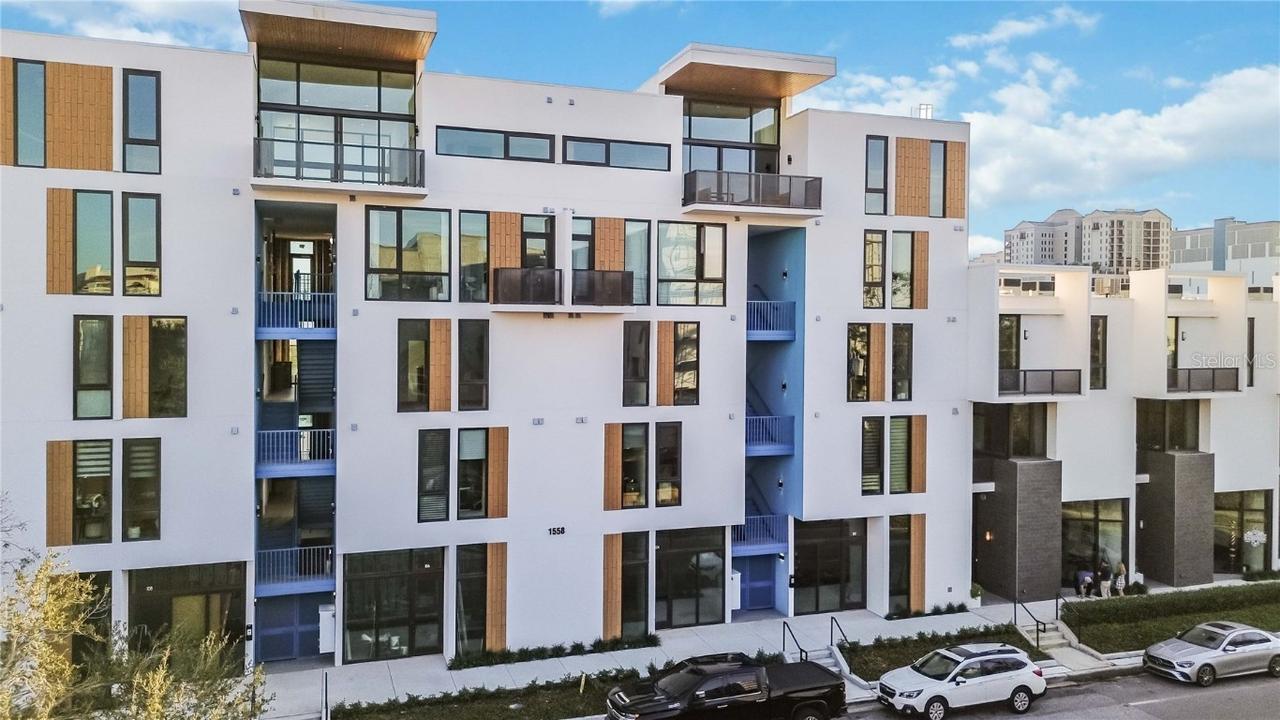 1558 4th St. #208, Sarasota, FL 34236