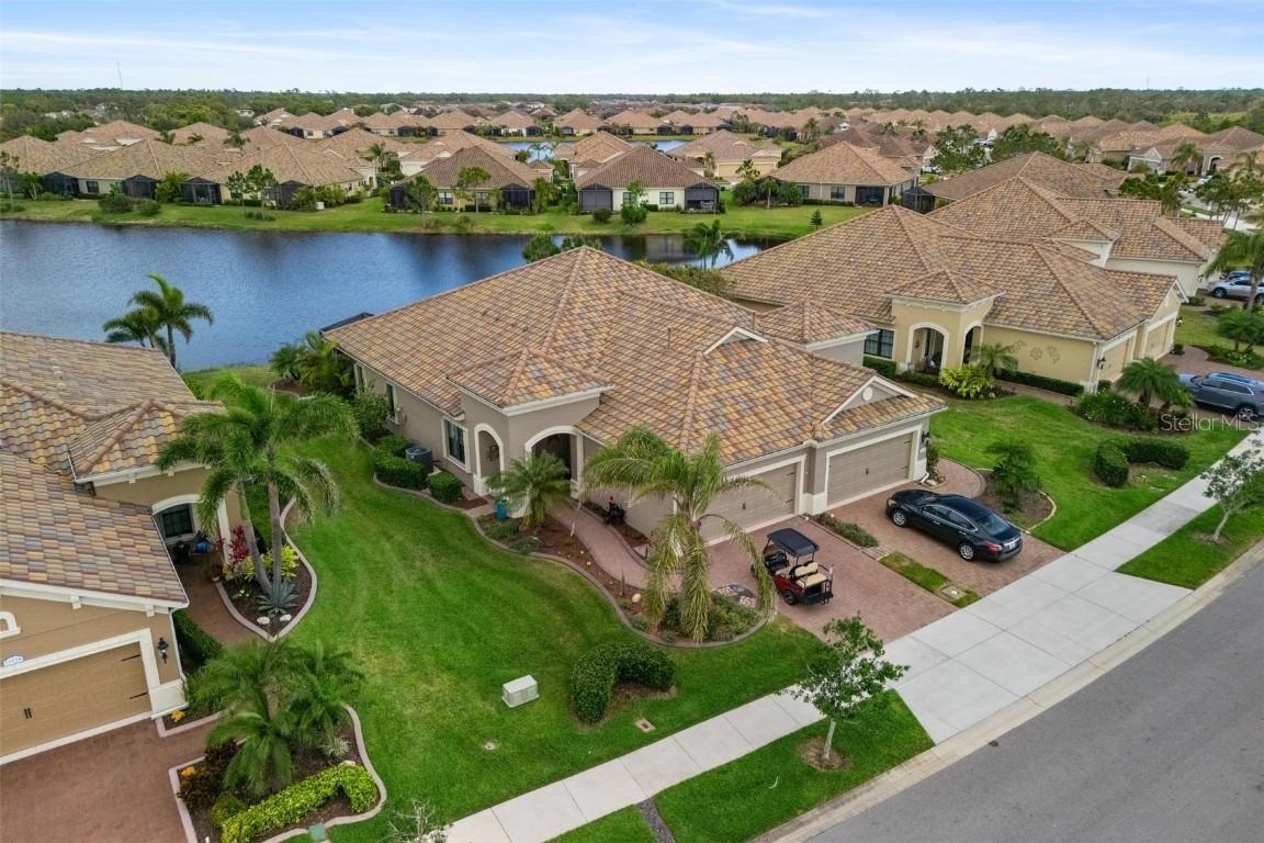 11532 Okaloosa Dr., Venice, FL 34293