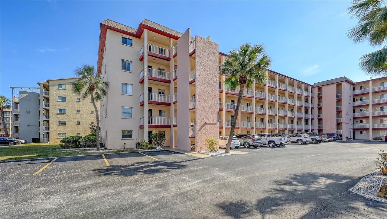 3845 Lake Bayshore Dr. #F103, Bradenton, FL 34205