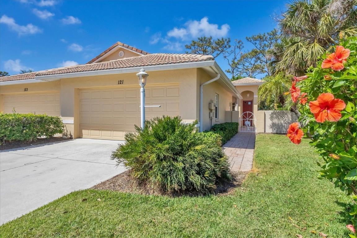 121 Auburn Woods Cir., Venice, FL 34292