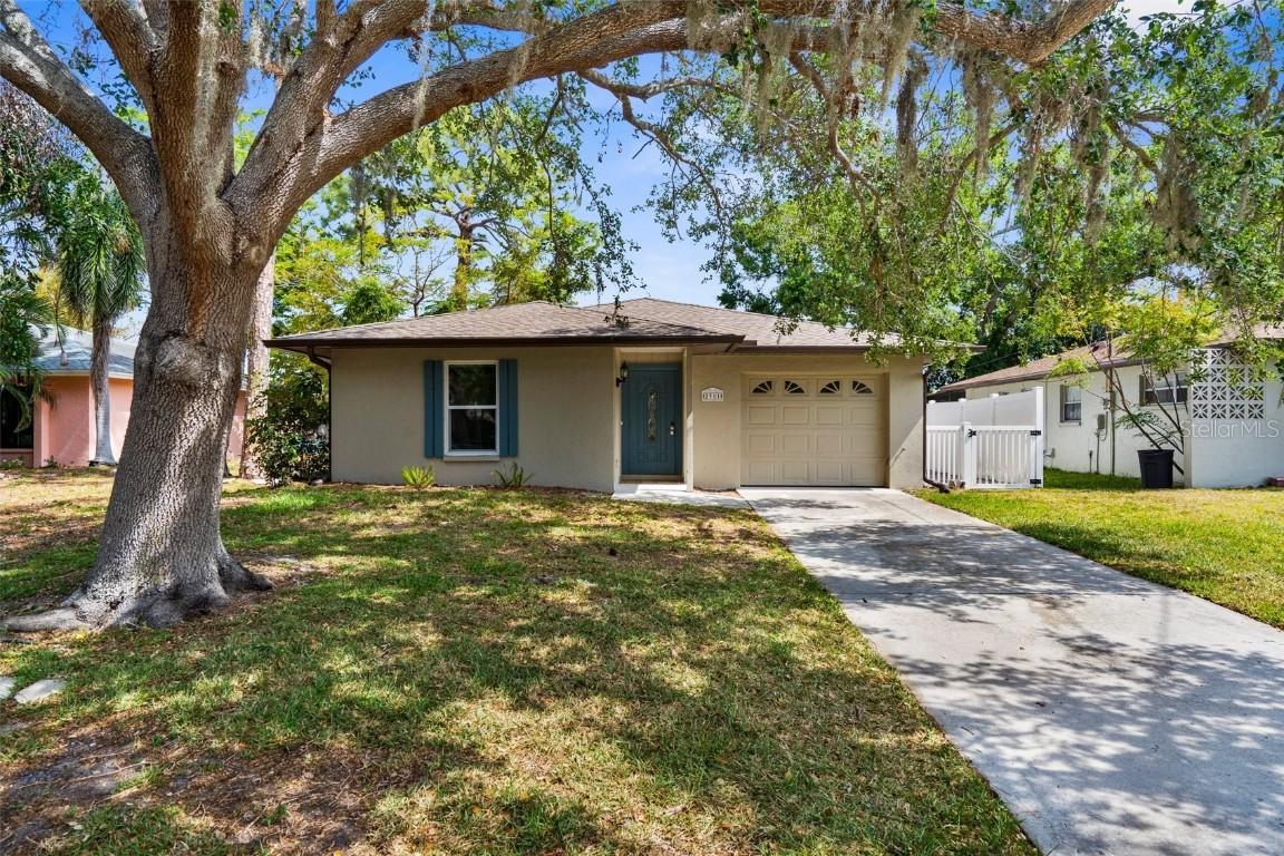 2311 Eugene St., Sarasota, FL 34231
