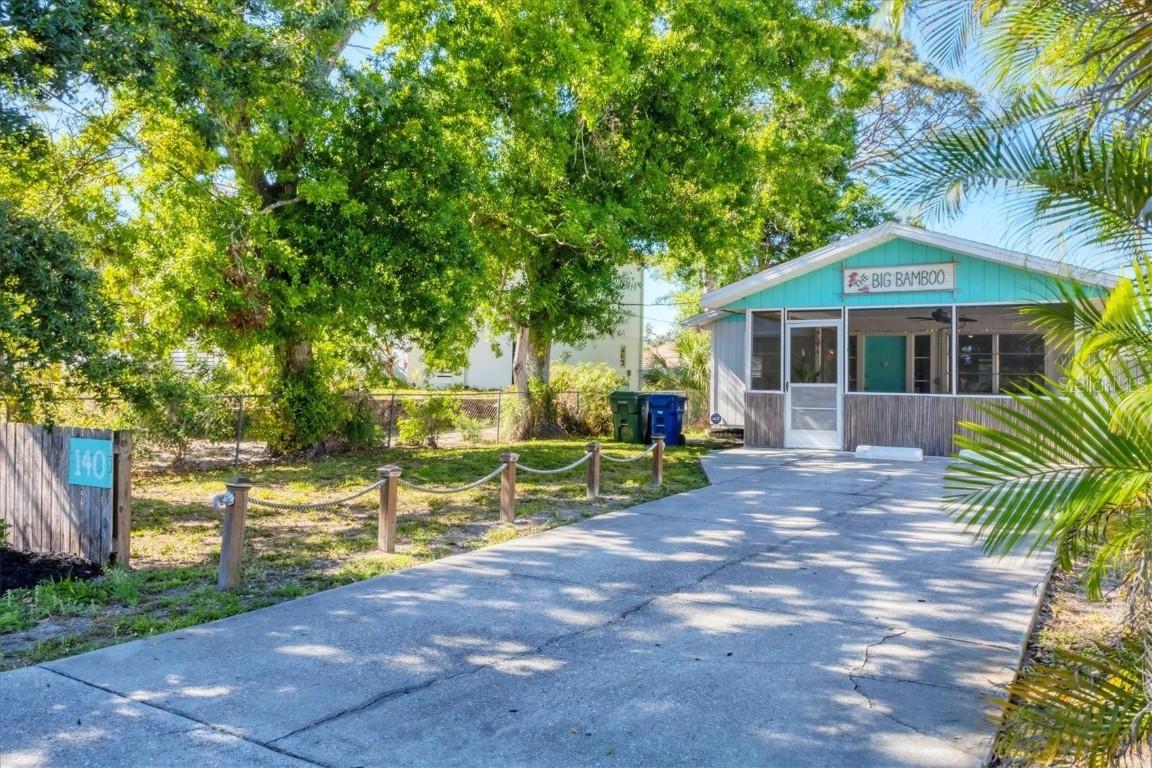 140 Avenida De La Isla, Nokomis, FL 34275