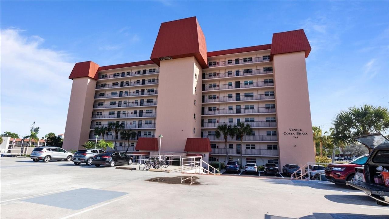 244 Saint Augustine Ave. #605, Venice, FL 34285