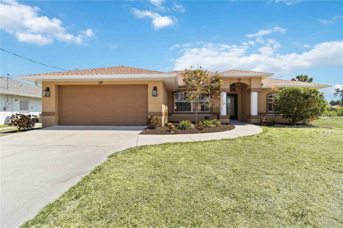 113 Mark Twain Ln., Rotonda West, FL 33947
