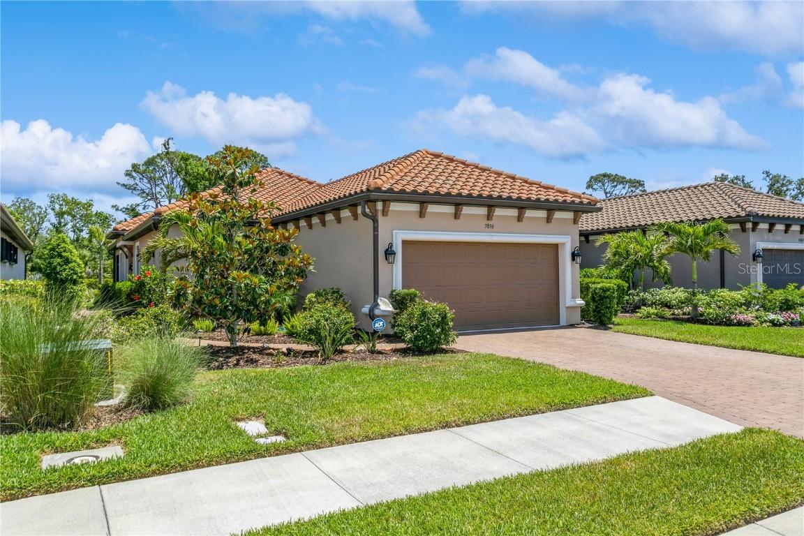 5856 Semolino St., Nokomis, FL 34275