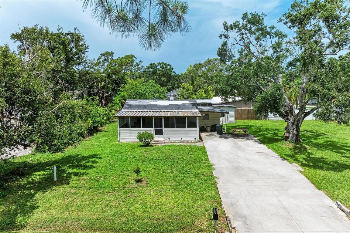 5106 S Lockwood Ridge Rd., Sarasota, FL 34231