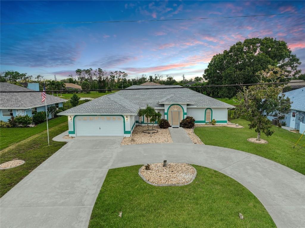 447 Rotonda Cir., Rotonda West, FL 33947