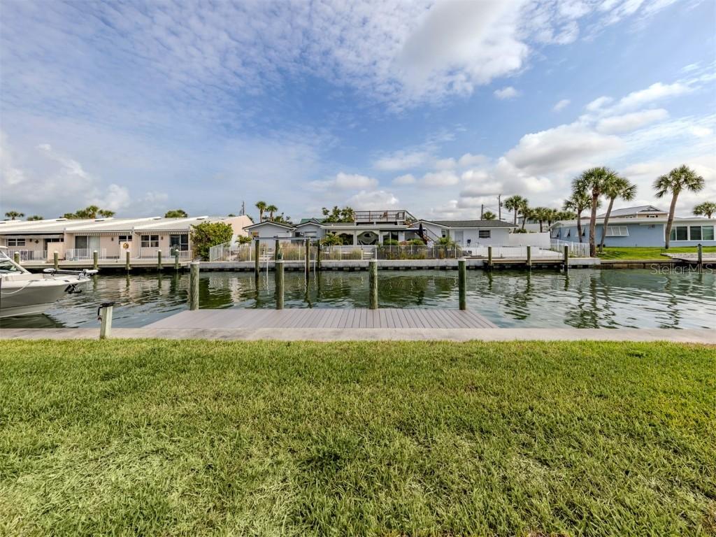 832 White Cap Cir. #5, Venice, FL 34285