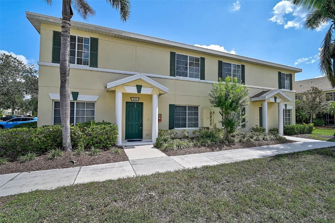 233 Cape Harbour Loop #107, Bradenton, FL 34212