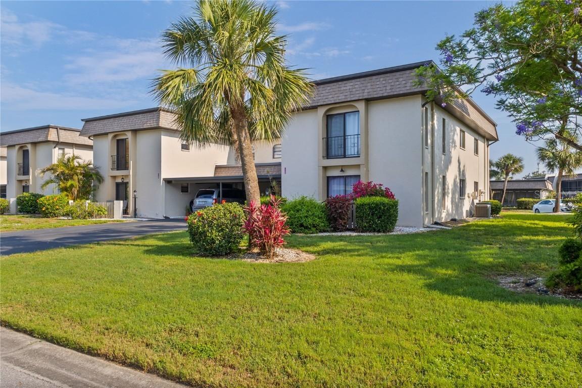 1728 S Lakeside Dr. #1720b, Venice, FL 34293