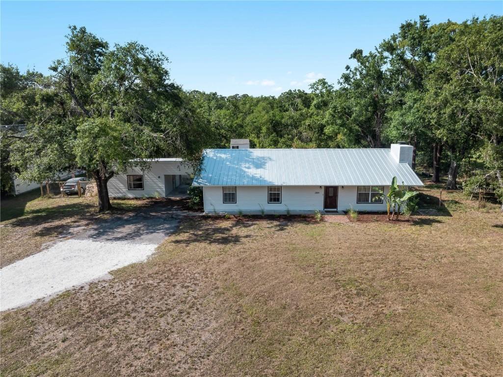 2008 55th Ave., Bradenton, FL 34203