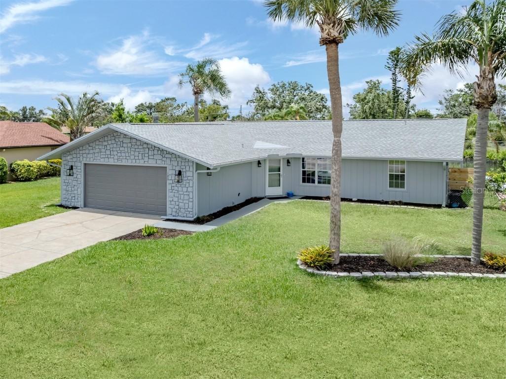 120 Hourglass Dr., Venice, FL 34293