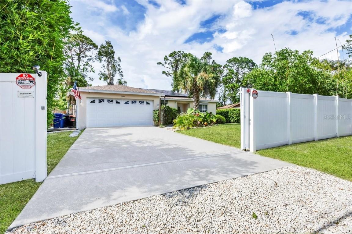 2445 Apache St., Sarasota, FL 34231
