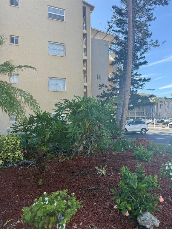 3697 Lake Bayshore Dr. #H-109, Bradenton, FL 34205