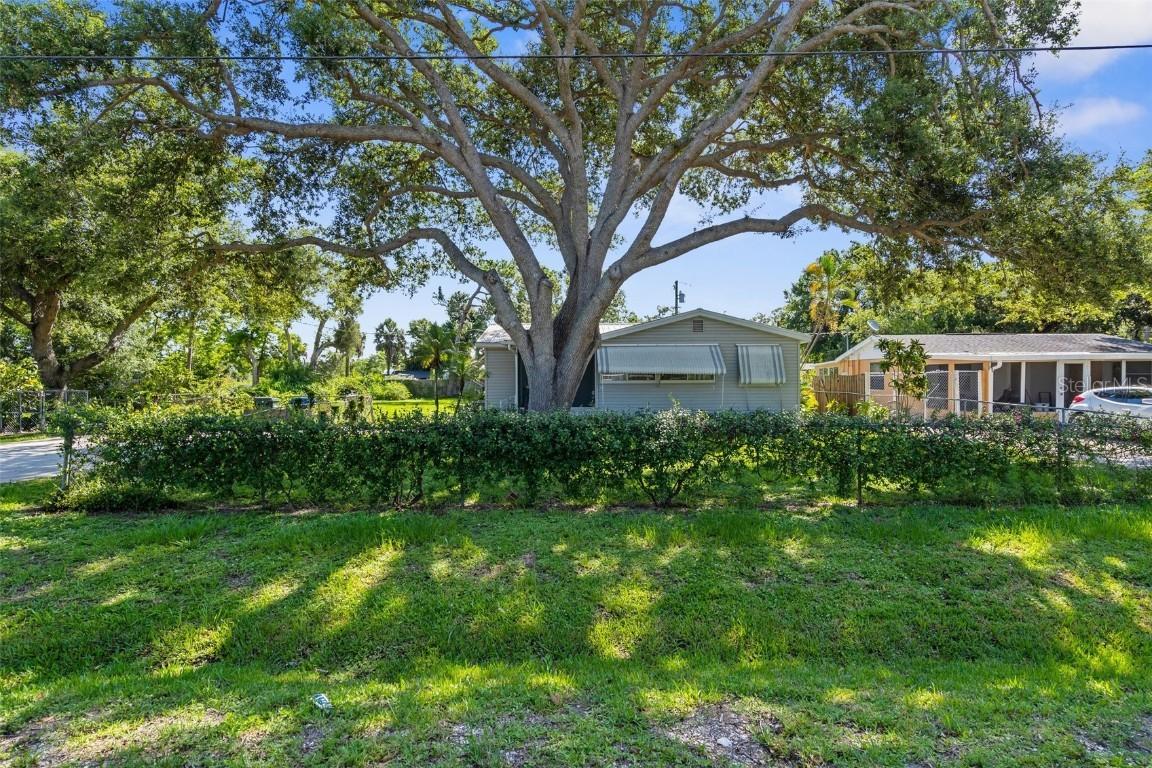 2185 Park Rd., Venice, FL 34293
