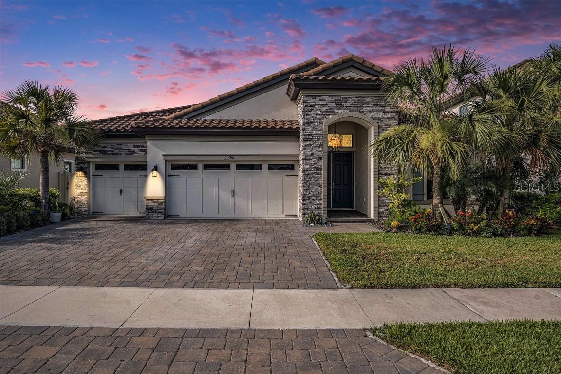 21698 Amelia Rose Way, Land O Lakes, FL 34637
