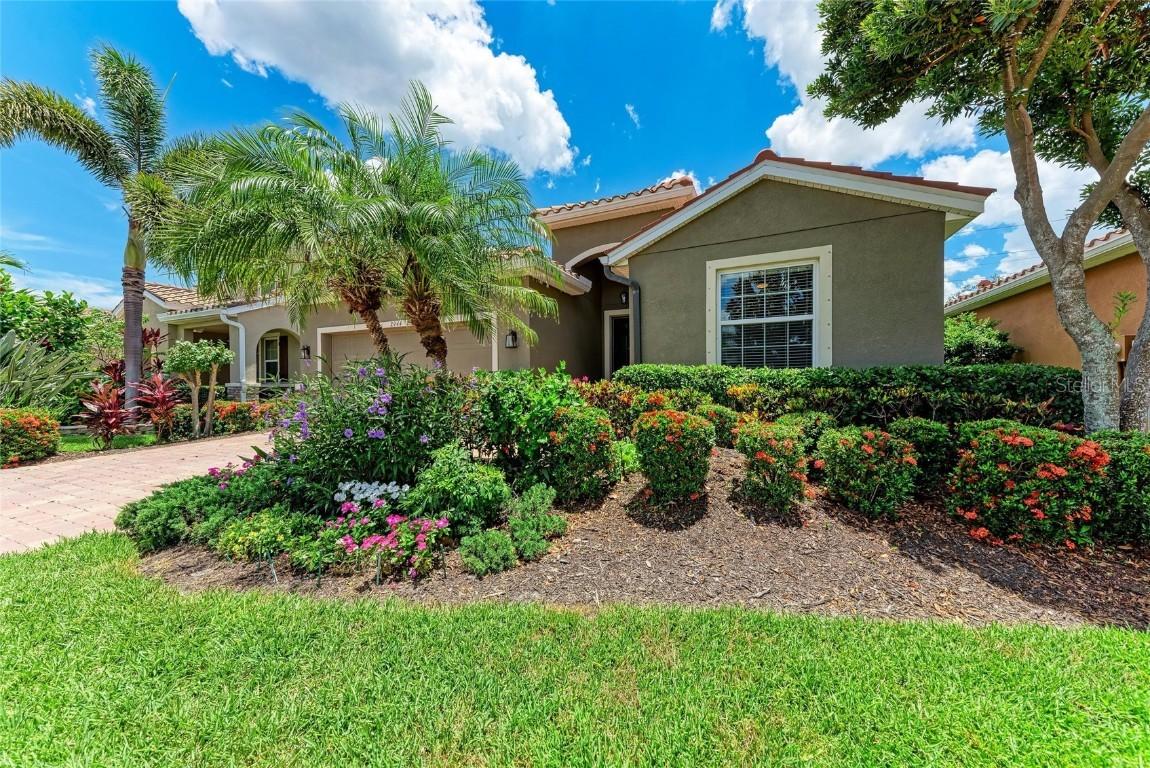 2944 Oriole Dr., Sarasota, FL 34243