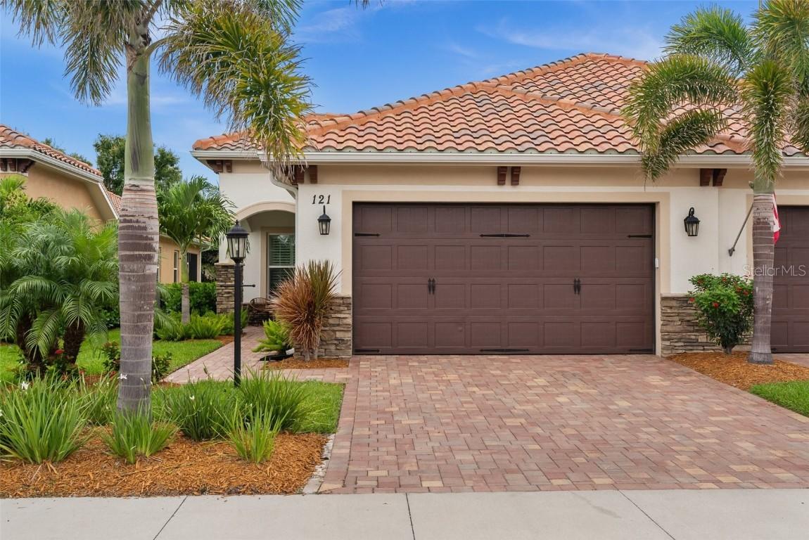 121 Colebrook Ct., Venice, FL 34292