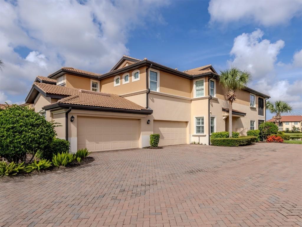 141 Bella Vista Ter. #34B, North Venice, FL 34275