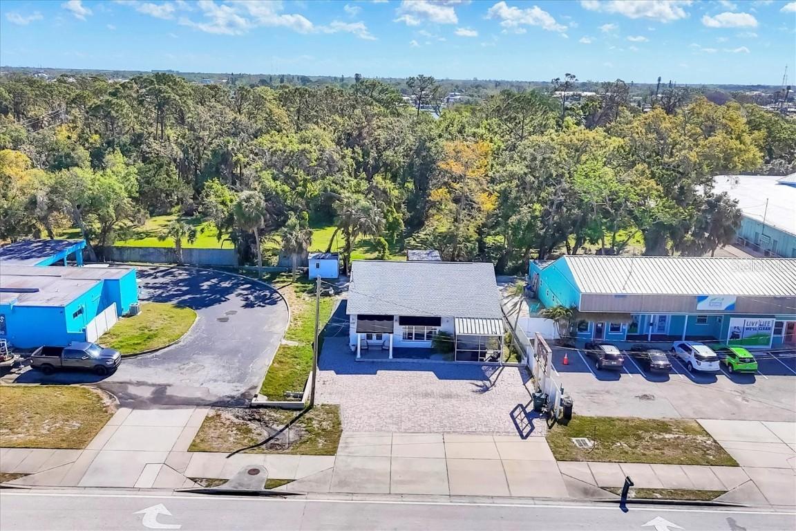 109 Tamiami Tr., Nokomis, FL 34275