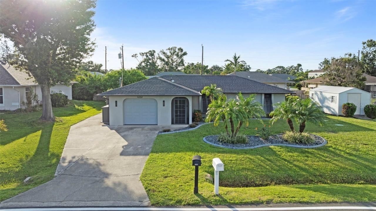 240 Palmetto Dr., Venice, FL 34293