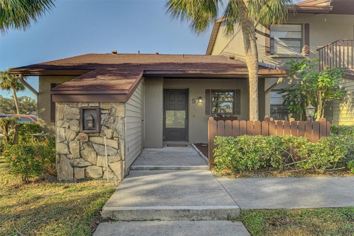 927 Capri Isles Blvd. #5, Venice, FL 34292
