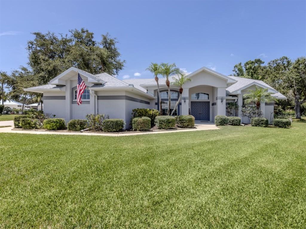 2226 E Village Cir., Venice, FL 34293