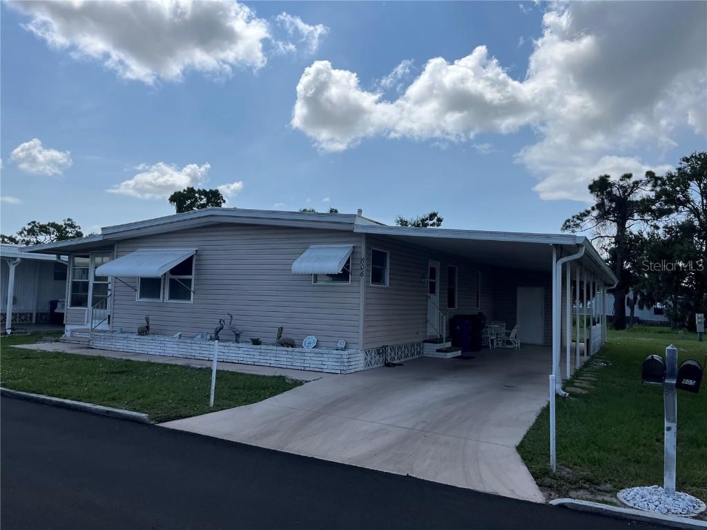 806 Jolanda Cir., Venice, FL 34285