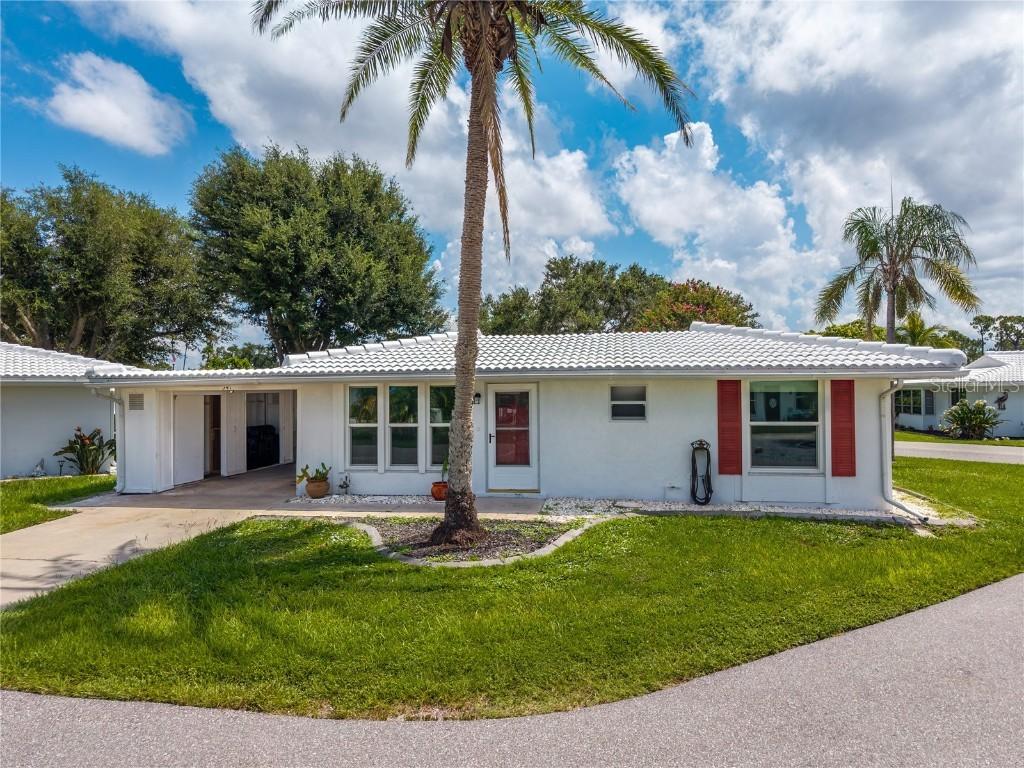 541 Circlewood Dr. #R9, Venice, FL 34293