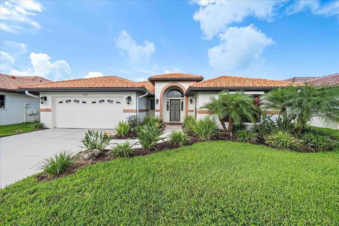 1929 Tradewinds Cir., Venice, FL 34293