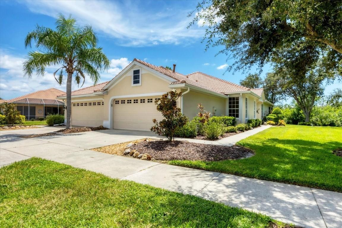 4693 Whispering Oaks Dr., North Port, FL 34287